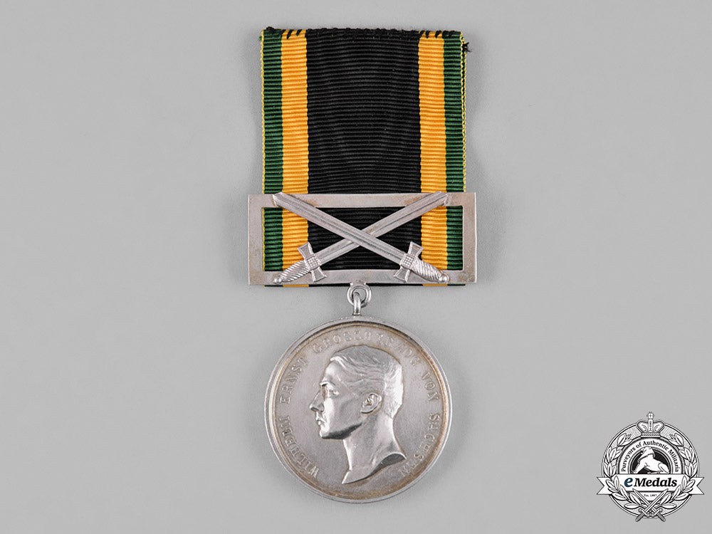 saxe-_weimar,_duchy._a_general_merit_medal,_silver_grade,_with_clasp_c18-051093