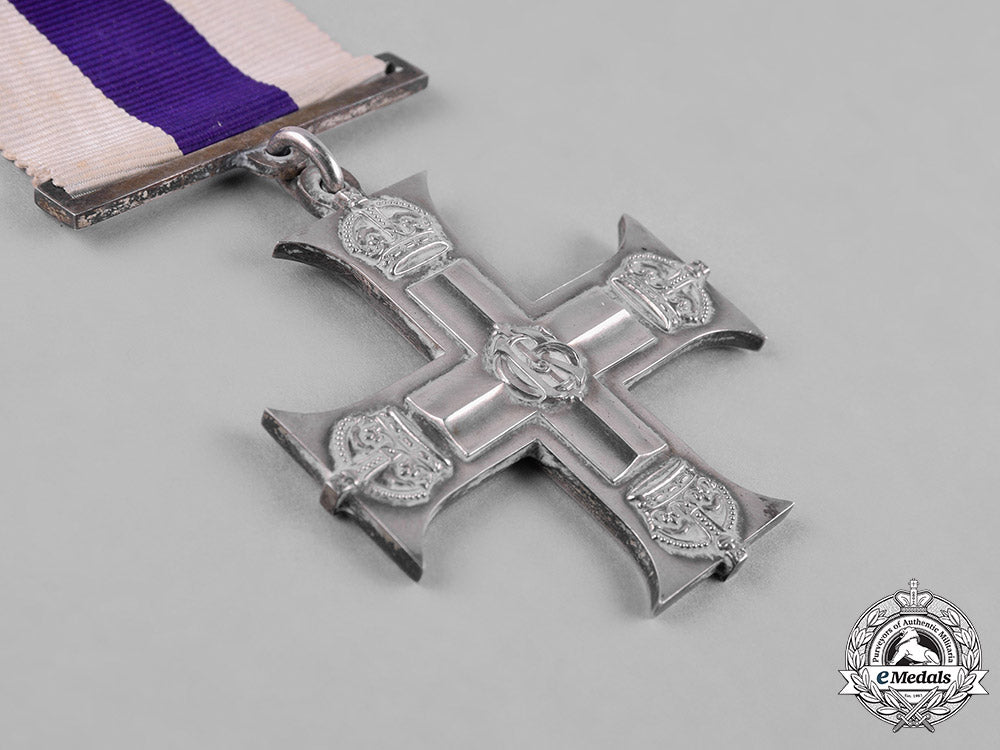 united_kingdom._a_military_cross_to_capt._pengelly,_for_leadership_at_ypres1917,_kia1918_c18-051327