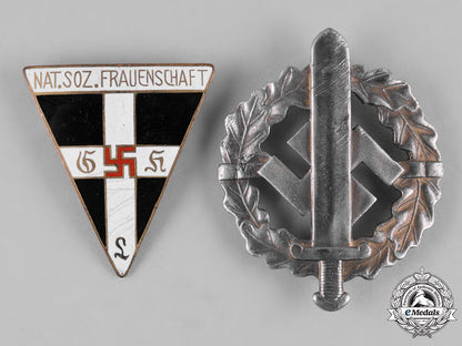 germany,_third_reich._a_pair_of_association_badges_c18-051380