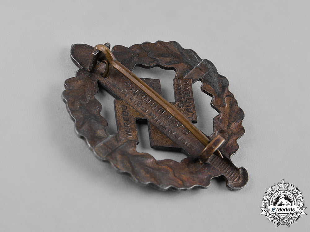 germany,_third_reich._a_pair_of_association_badges_c18-051384