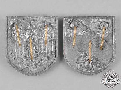 germany,_dak._a_pair_of_afrika_korps_pith_helmet_shields_c18-051392