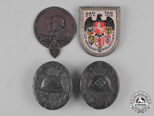germany,_third_reich._a_lot_of_insignia_and_badges_c18-051395