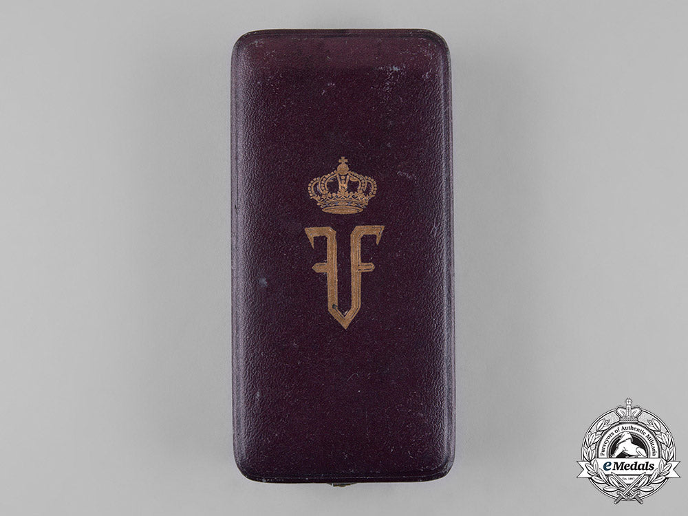 romania,_kingdom._an_order_of_michael_the_brave,_iii_class_knight,_c.1918_c18-051446