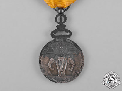 laos,_kingdom._an_order_of_the_reign_of_sisavang_vong,_ii_class_silver_grade,_c.1945_c18-051455_1