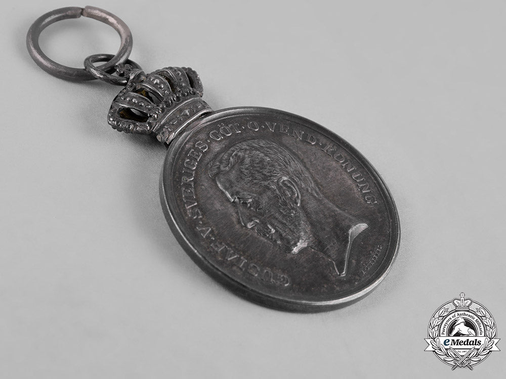 sweden,_kingdom._a_long_and_faithful_service_medal,_ii_class,_c.1920_c18-051497