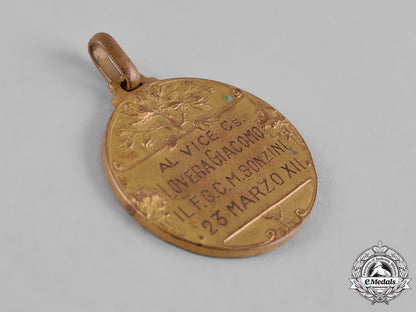 italy,_kingdom._a_fascist_award_medal_c18-051571