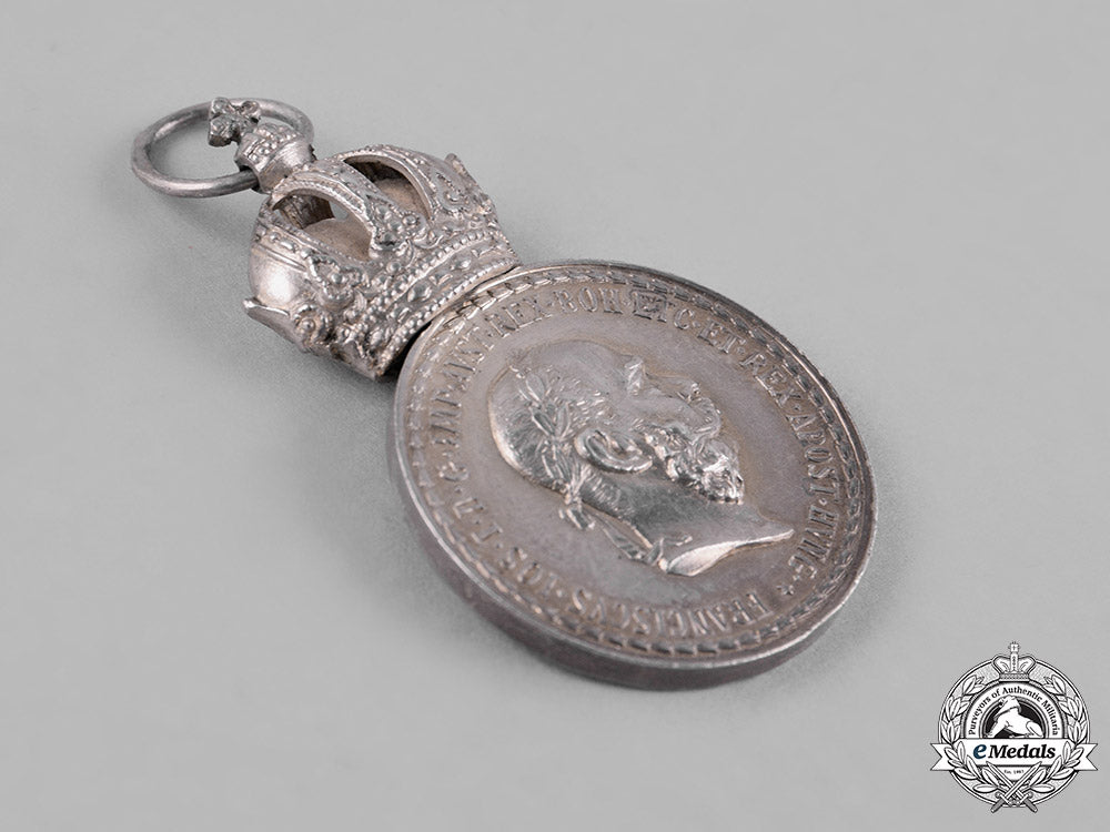 austria,_imperial._a_pair_of_military_merit_medals_c18-051749