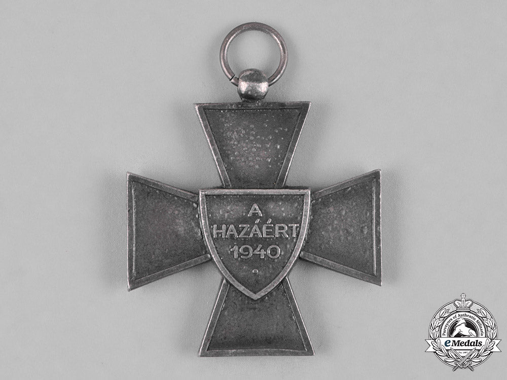 hungary,_kingdom._a_national_defence_cross,_c.1940_c18-051792