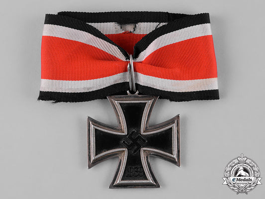 germany,_wehrmacht._a_knight’s_cross_of_the_iron_cross1939,_by_c.e._juncker,_attributed_to_fallschirmjäger_feldwebel_bruno_sassen_c18-051840