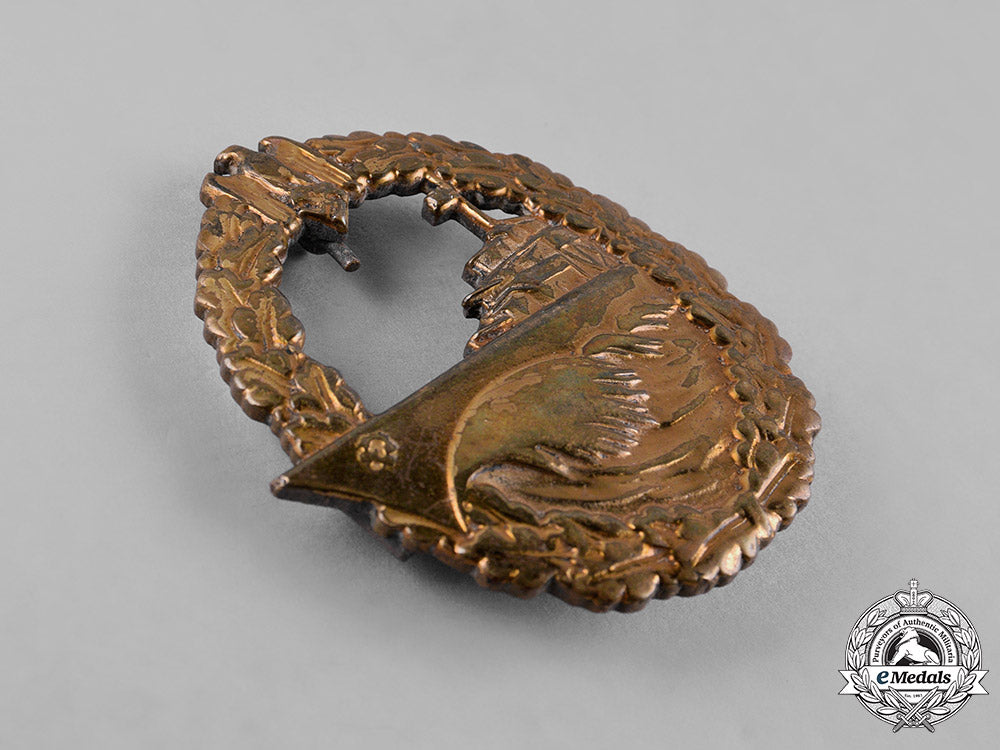 germany,_kriegsmarine._a_destroyer_war_badge,_by_c._schwerin&_sohn_c18-051920
