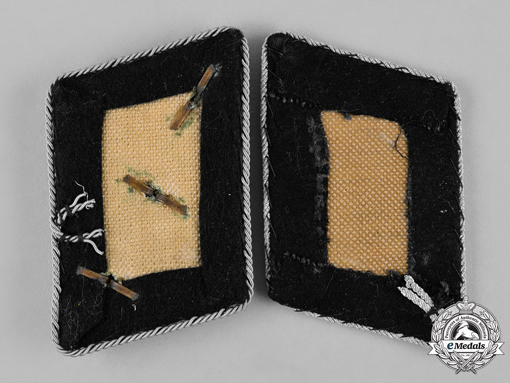 germany,_waffen-_ss._a_pair_of_untersturmführer_collar_tabs_c18-051934