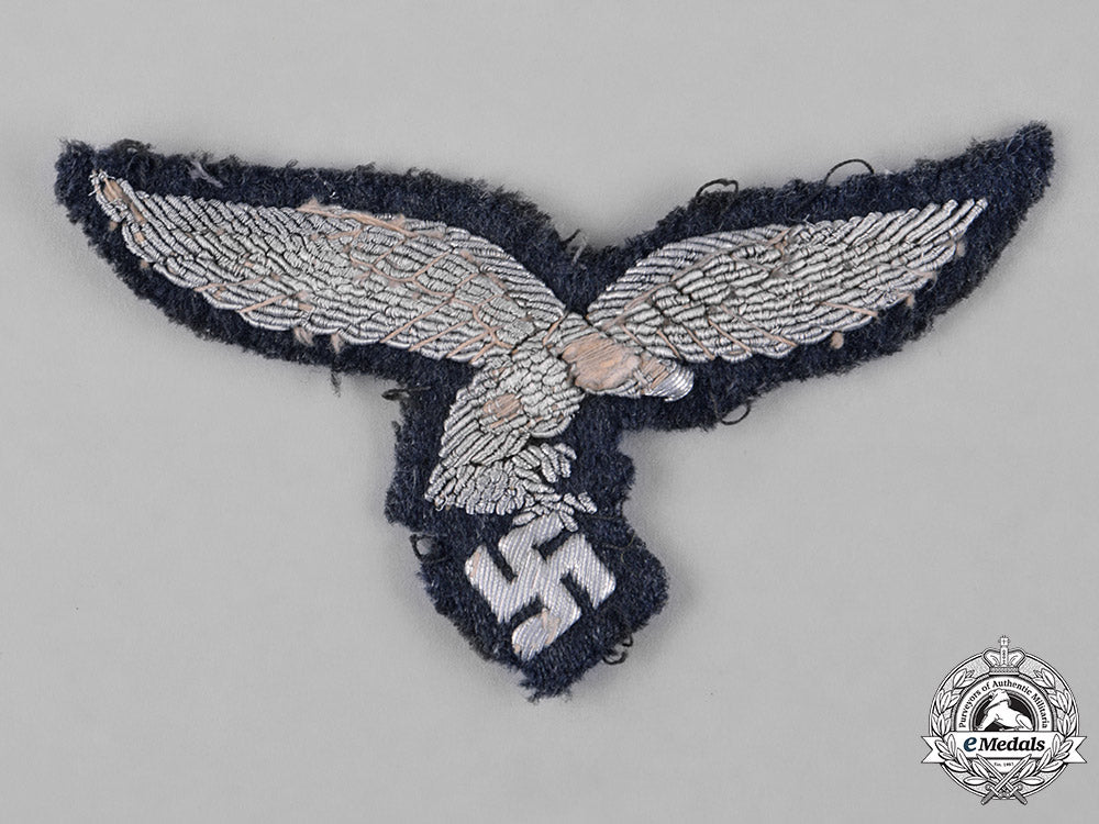 germany,_luftwaffe._an_officer’s_tunic_breast_eagle_c18-051961