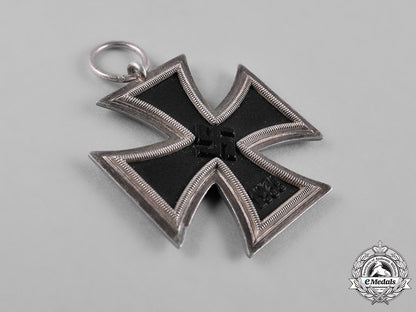 germany,_wehrmacht._a1939_iron_cross_ii_class_c18-052000