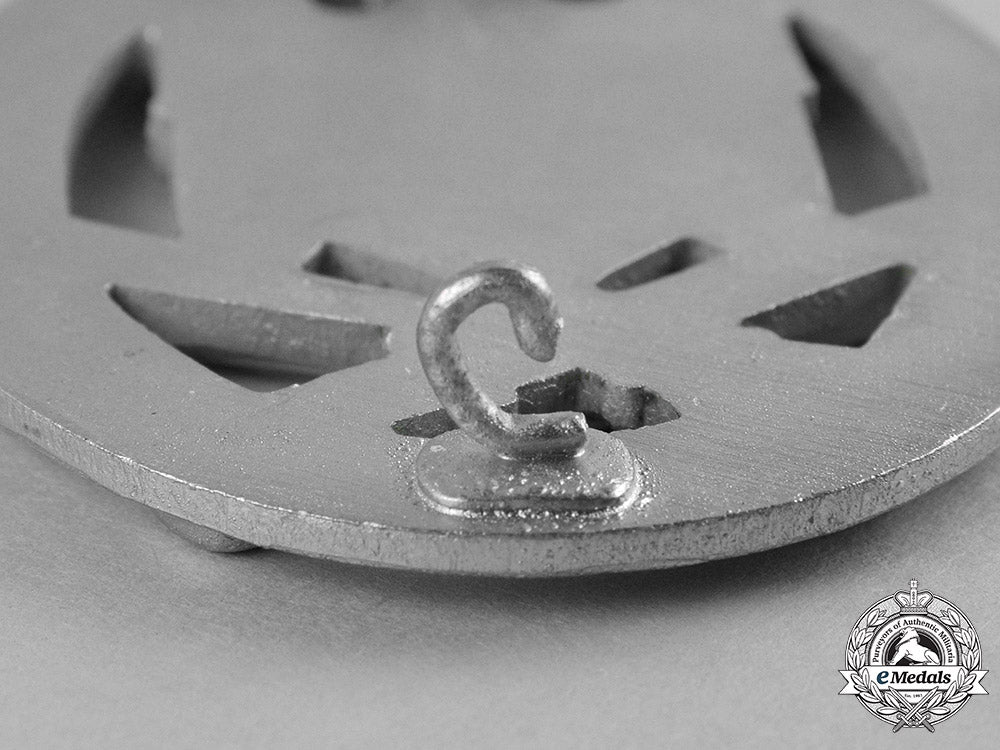 germany,_wehrmacht._a_general_assault_badge_c18-052036