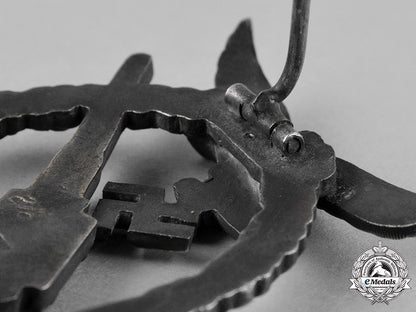 germany,_luftwaffe._a_flak_badge_by_c.e._juncker_c18-052048