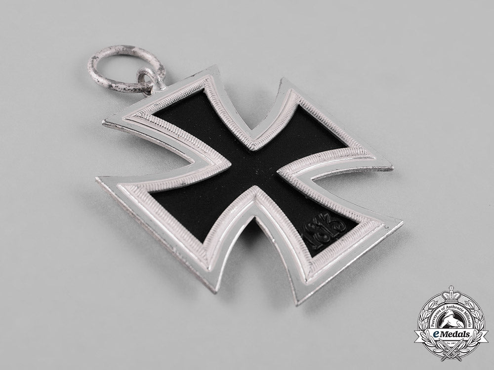germany,_wehrmacht._a1939_iron_cross_ii_class_c18-052054