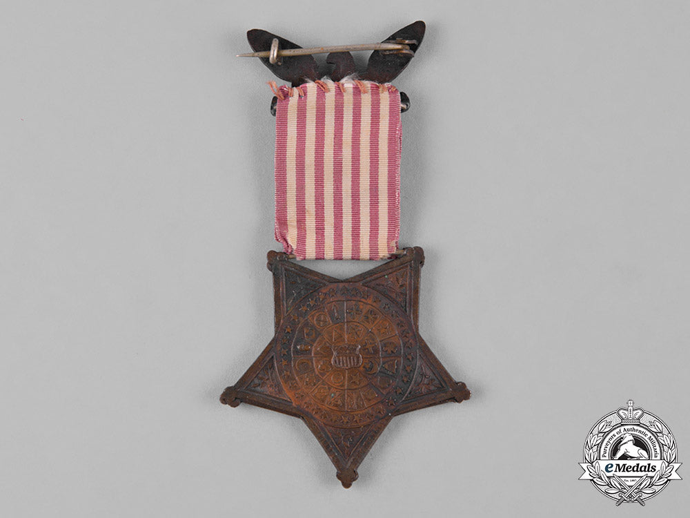 united_states._a_grand_army_of_the_republic(_gar)_membership_badge_c18-052244