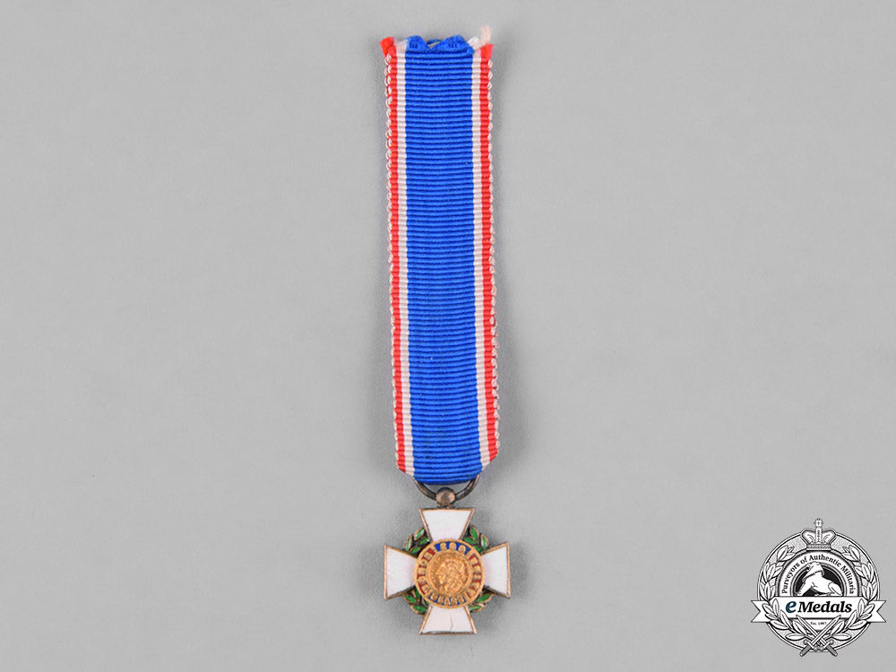 united_states._an_order_of_lafayette_with_miniature,_c.1965_c18-052267