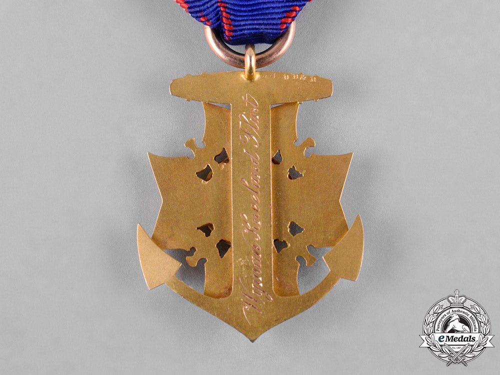 united_states._general_society_of_the_war_of1812_membership_badge_in_gold_c18-052387_1