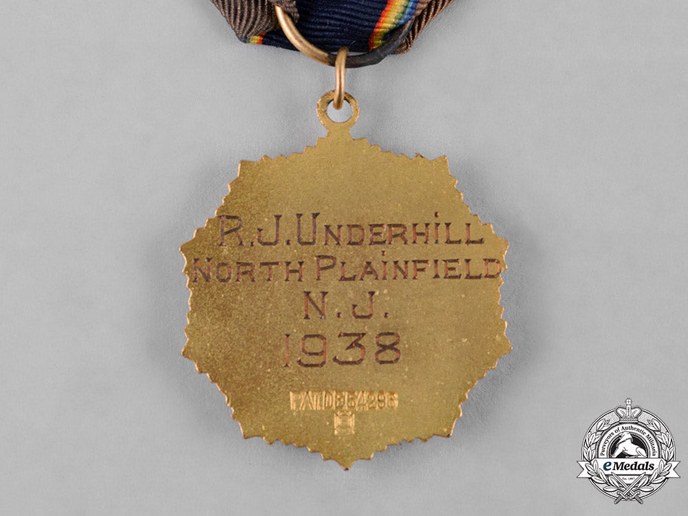 united_states._an_american_legion_past_commander's_membership_badge,_c.1938_c18-052411_1