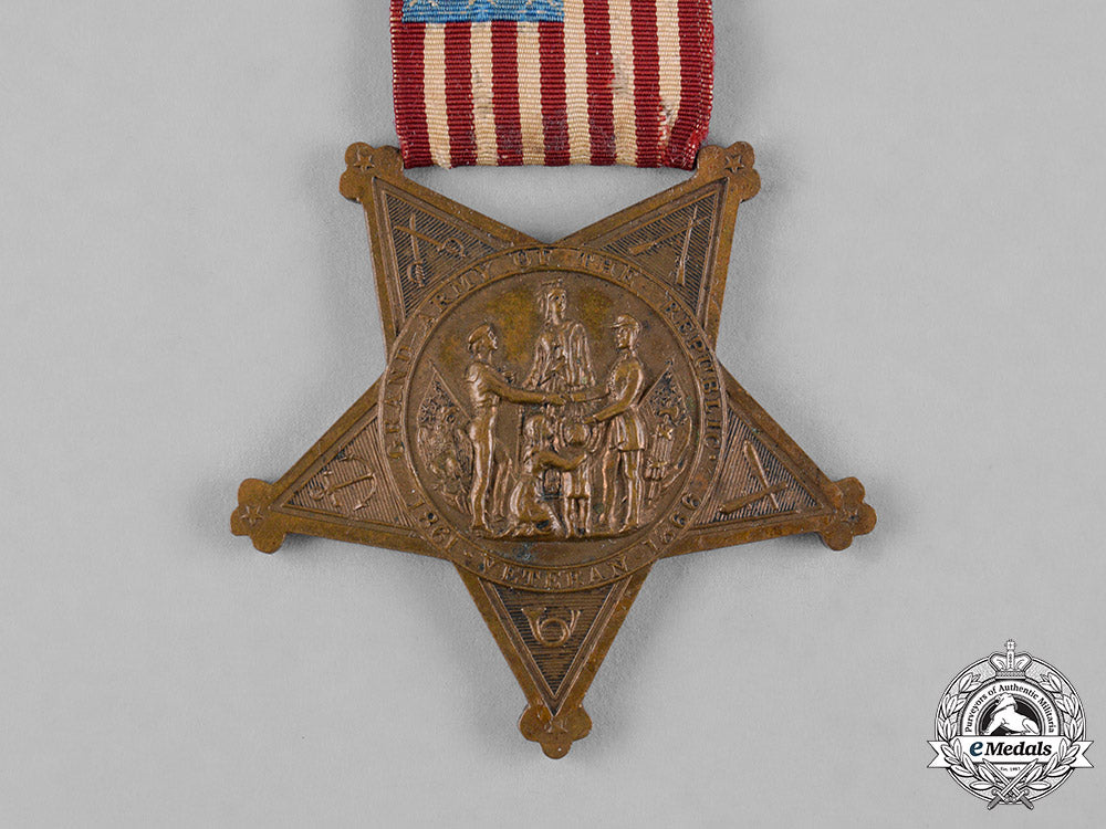 united_states._a_grand_army_of_the_republic(_gar)_membership_badge_c18-052481