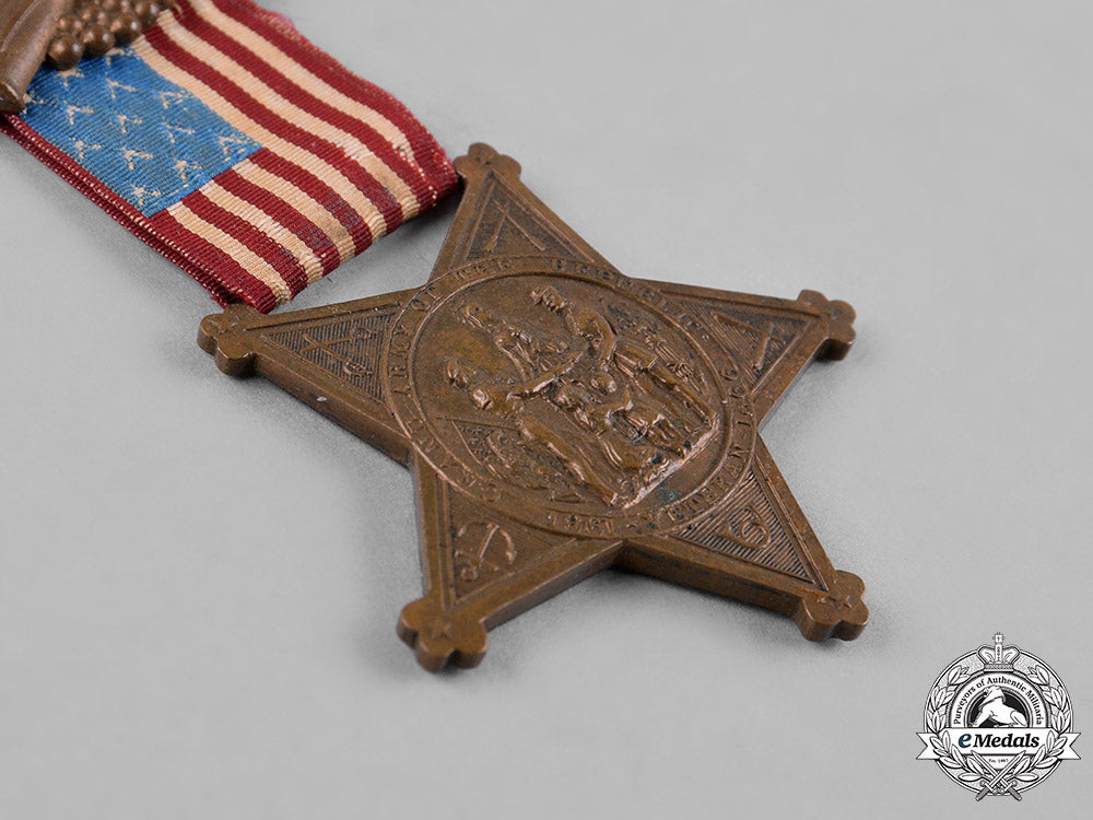 united_states._a_grand_army_of_the_republic(_gar)_membership_badge_c18-052483