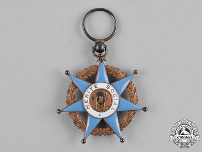 france,_iii_republic._an_order_of_social_merit,_ii_class_officer,_c.1950_c18-052655