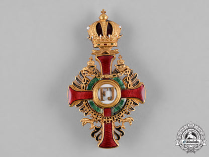 austria,_imperial._an_order_of_franz_joseph,_officer’s_cross_with_war_decoration,_by_vincenz_mayer’s_söhne,_c.1910_c18-052660