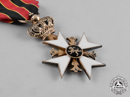 belgium,_kingdom._a_lot_of_four_awards&_decorations_c18-052773
