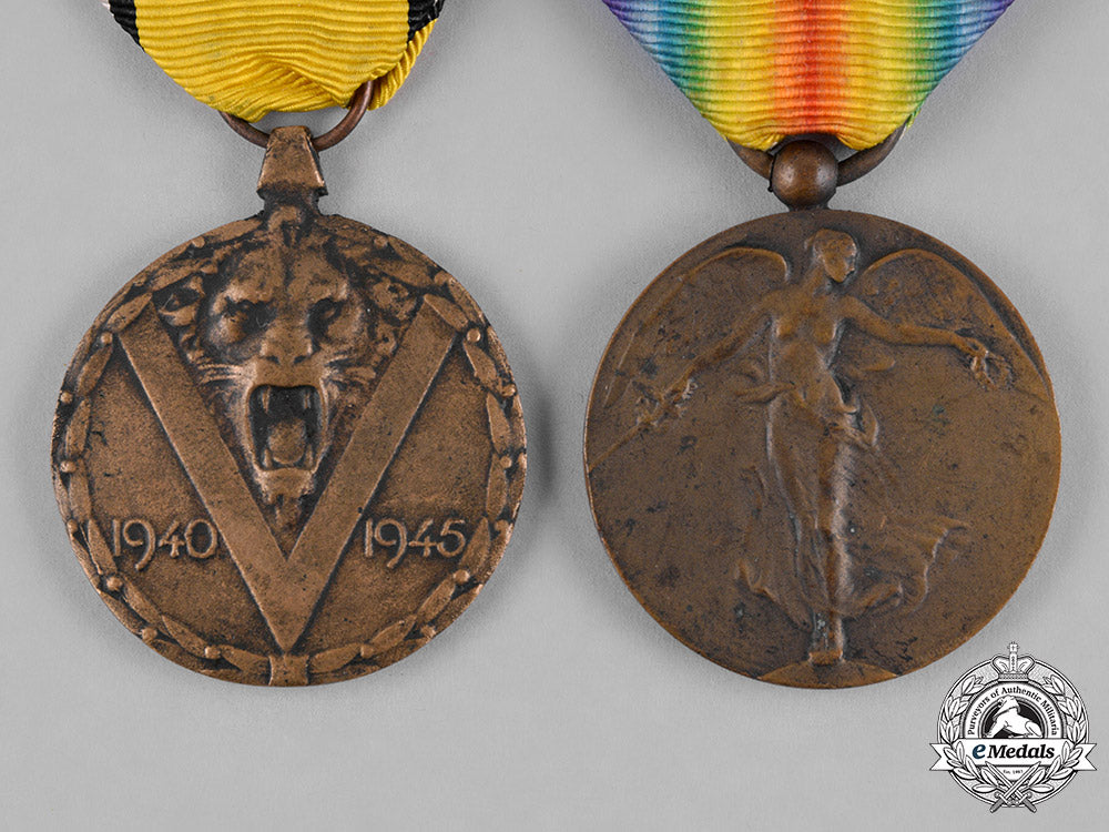 belgium,_kingdom._a_lot_of_four_awards&_decorations_c18-052775