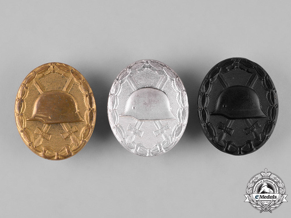 germany,_wehrmacht._a_group_of_wound_badges,_all_grades,1957_issue_c18-052979