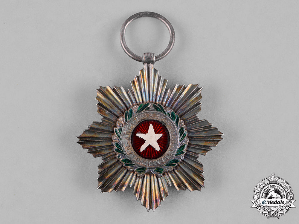 chile,_republic._a_star_for_ancachs,_ii_class_silver_grade,_c.1900_c18-053100