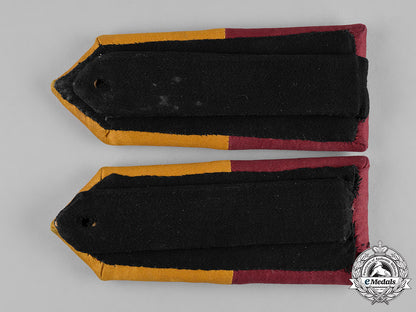 italy,_kingdom._a_shoulder_board_pair,_c.1940_c18-053234