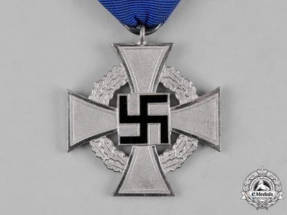 germany,_wehrmacht._a_lot_of_second_war_period_decorations&_medals_c18-053295