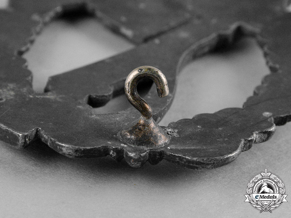 germany,_heer._an_infantry_assault_badge,_silver_grade_c18-053309