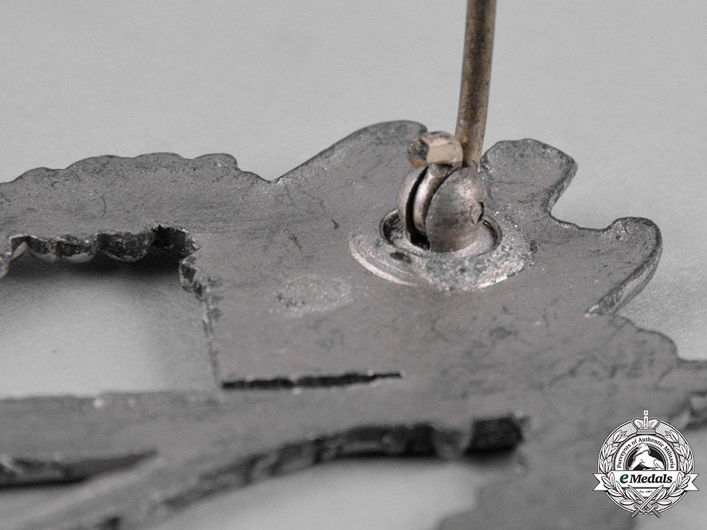 germany,_wehrmacht._a_lot_of_second_war_period_badges_c18-053384