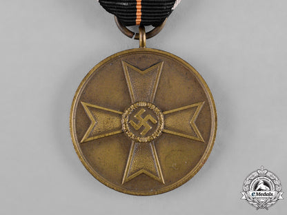 germany,_third_reich._a_pair_of_second_war_period_decorations_c18-053417