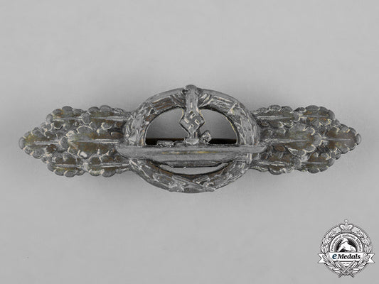 germany,_kriegsmarine._a_u-_boat_front_clasp,_bronze_grade,_by_c._schwerin,2_nd_pattern_c18-053509