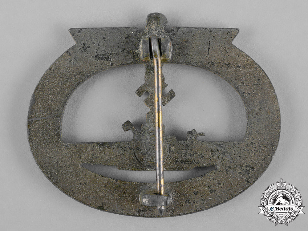 germany,_kriegsmarine._a_u-_boat_war_badge,_by_gebrüder_wegerhoff_c18-053630