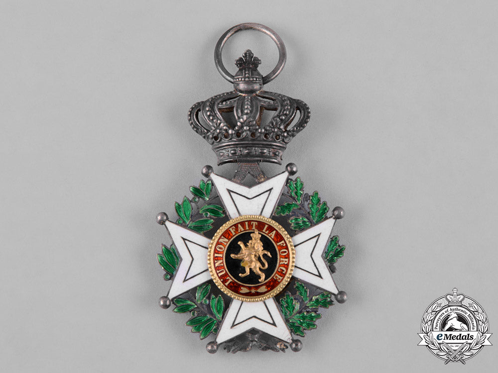 belgium,_kingdom._a_lot_of_two_order_of_leopold's_v_class_knight,_c.1920_c18-053792