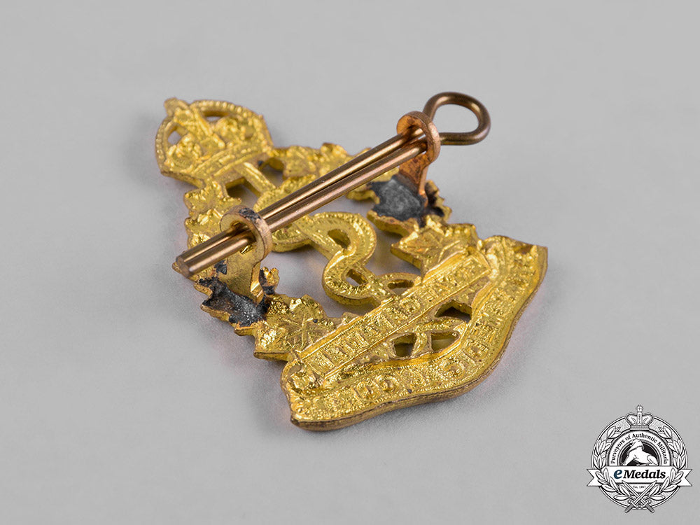 canada._a_lot_of_nine_cap_badges,_c.1950_c18-053880_1