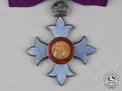 united_kingdom._a_most_excellent_order_of_the_british_empire,_commander's_badge(_cbe)_for_ladies,_c._c18-054113