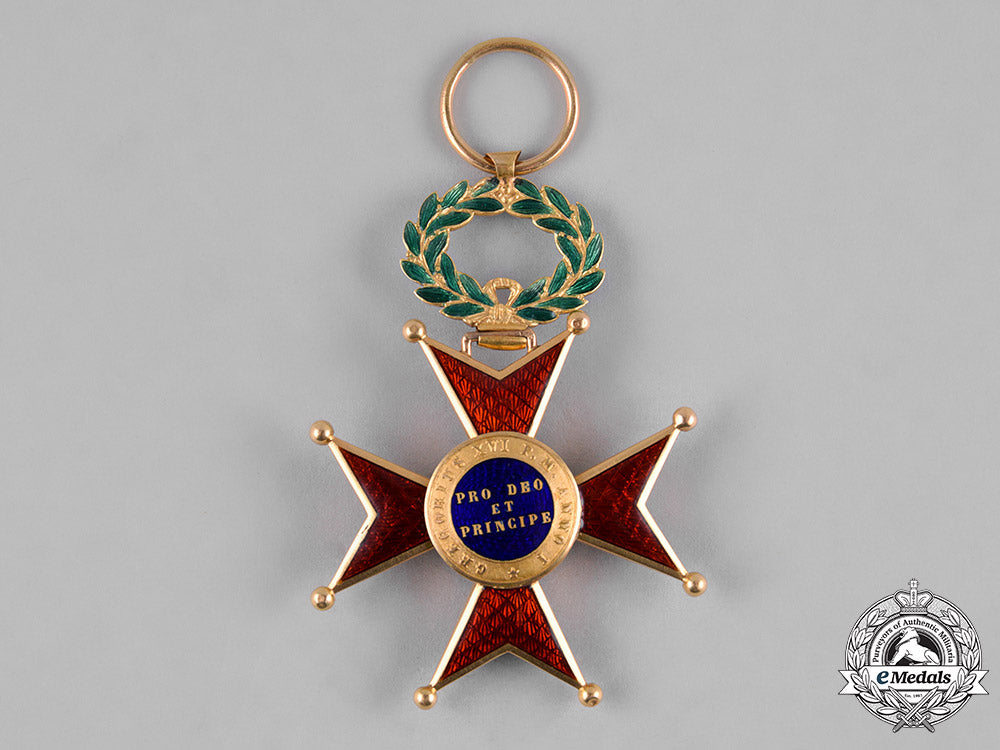 vatican._an_order_of_st._gregory_the_great_for_civil_merit_in_gold,_v_class_knight,_c.1900_c18-054330_1_1