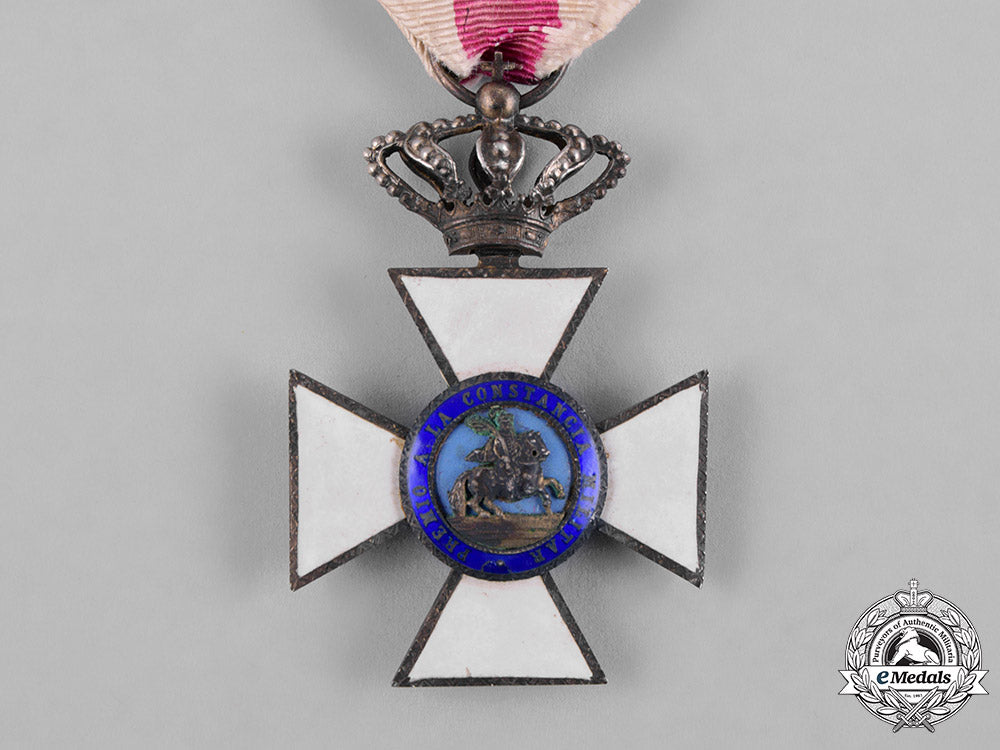 spain,_kingdom._a_military_order_of_st._hermenegildo,_gold_cross_with_miniature_c.1930_c18-054416_1