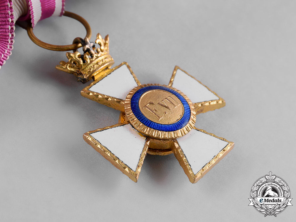 spain,_franco_period._a_military_order_of_st._hermenegildo,_grand_cross_badge,_c.1950_c18-054434