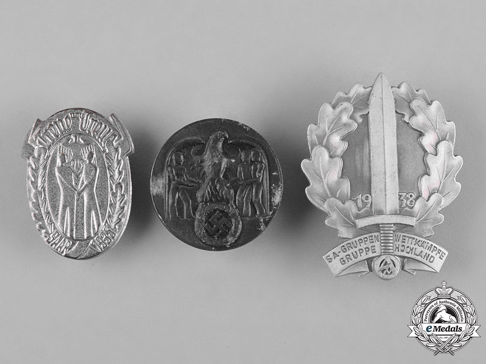 germany,_third_reich._a_lot_of_third_reich_period_badges_c18-054470