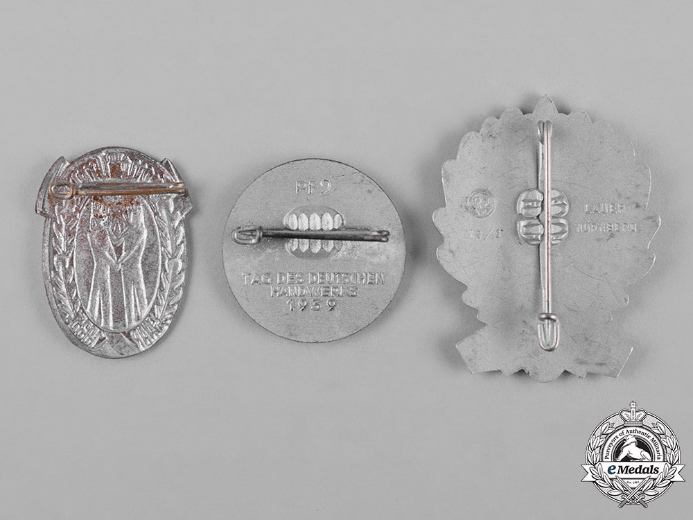 germany,_third_reich._a_lot_of_third_reich_period_badges_c18-054471