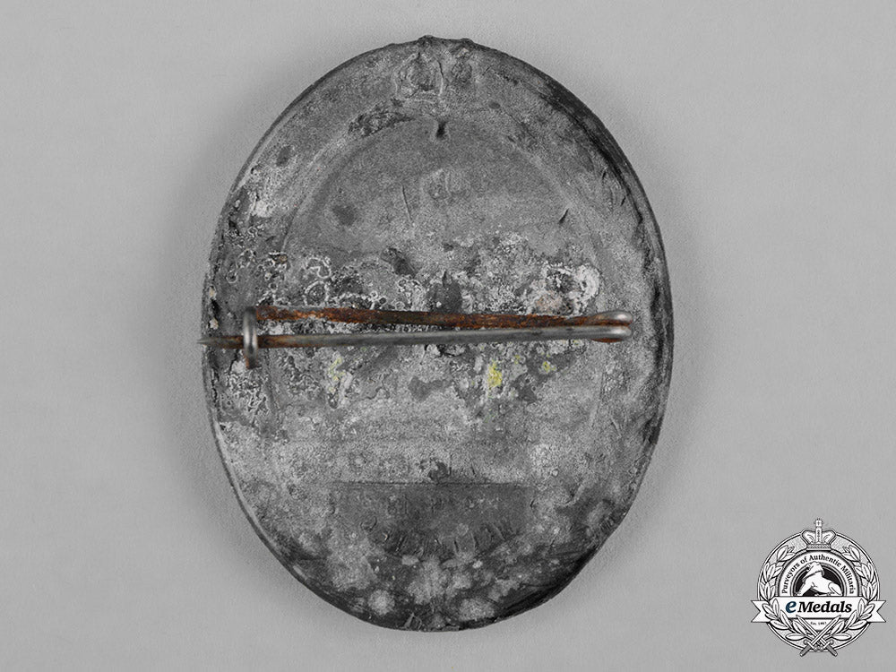 austria-_hungary,_imperial._a_first_world_war_cavalry_cap_badge,_by_m._lotz_c18-054491