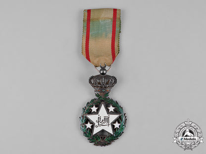 indonesia,_republic._island_of_java._an_order_of_the_southern_star,_knight,_c.1900_c18-054503