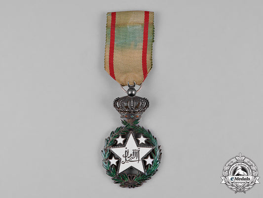 indonesia,_republic._island_of_java._an_order_of_the_southern_star,_knight,_c.1900_c18-054503